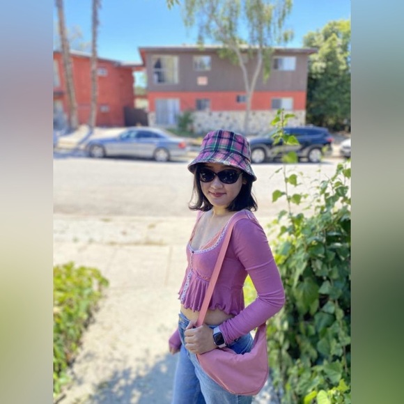 Urban Outfitters UO Billy Printed Canvas Bucket Hat in Pink Combo - Picture 4 of 4